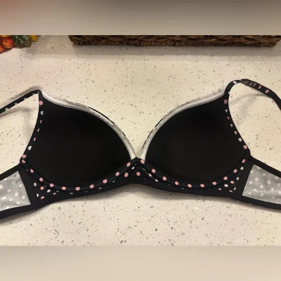 Victoria's Secret Body by Victoria No-Wire Black and Pink Polka Dot - Picture 3 of 4